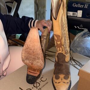 Western Cowboy Boots with Eagle Design